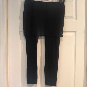 Cabi skirted M’Leggings cropped - size Small